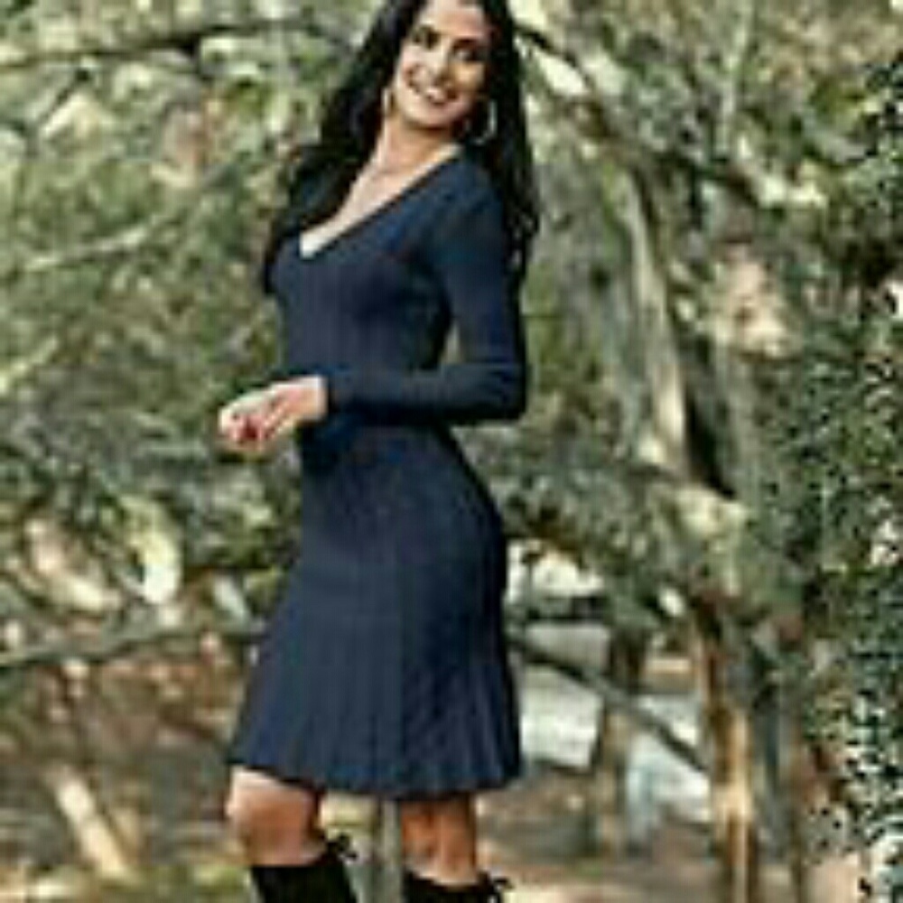 NWT Med Venus Navy Cable Knit Dress